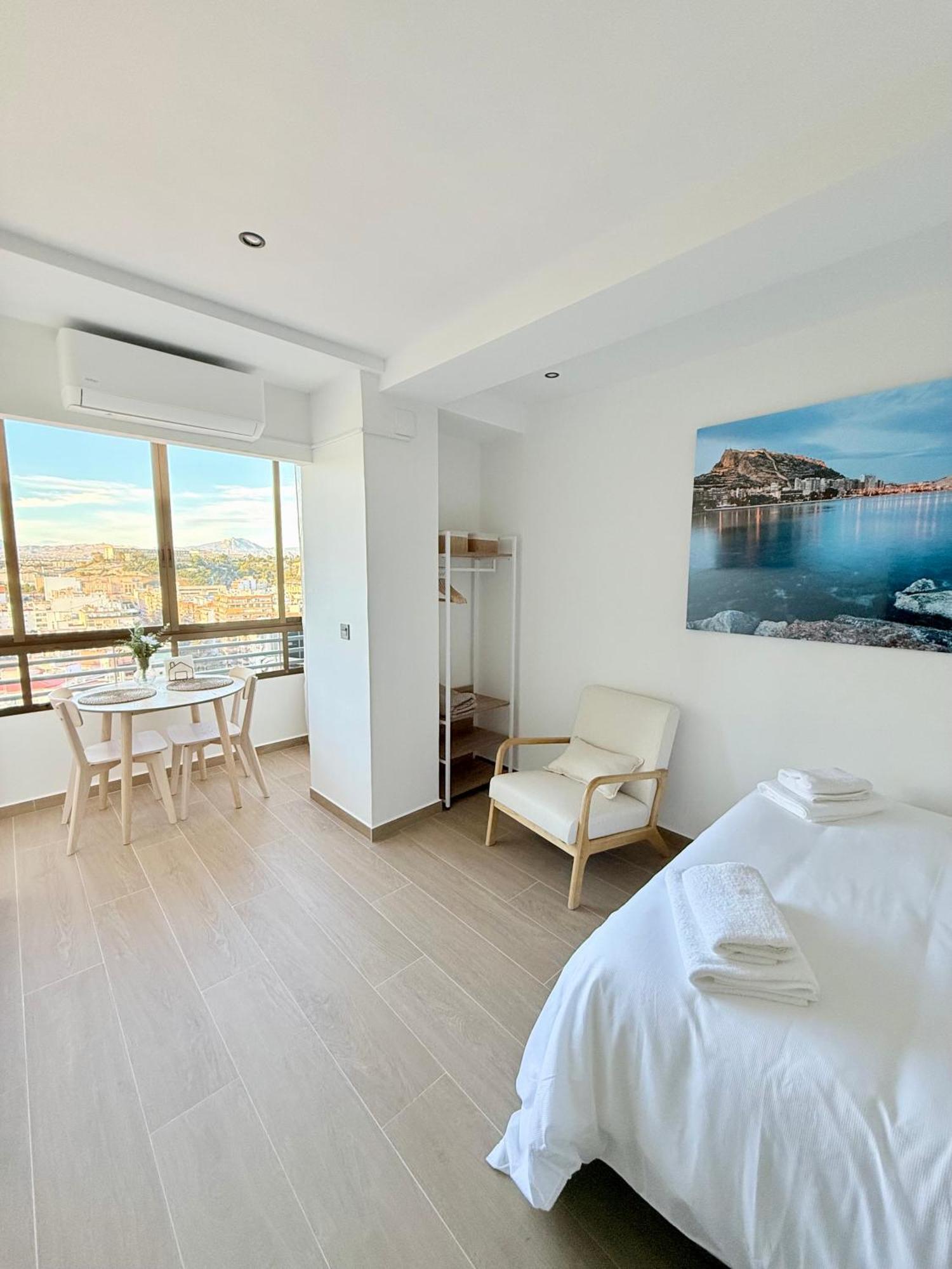 Apartment 18th Floor Center Riscal *