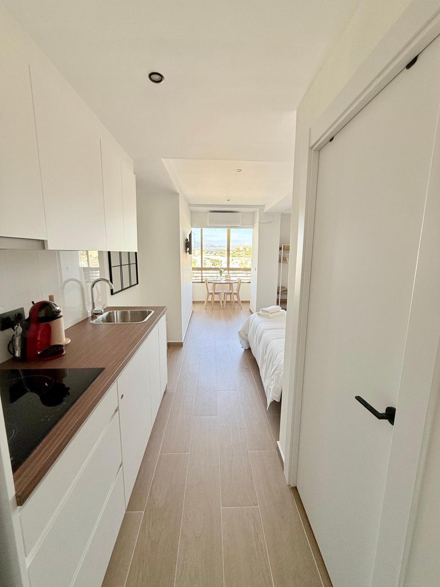 Apartment 18th Floor Center Riscal