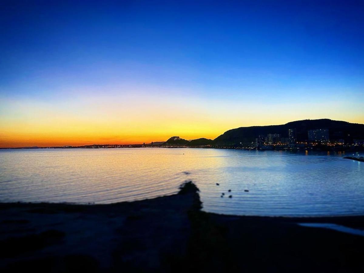 Apartment Skyline Alicante, Modern Flat First Beach Line Alicante