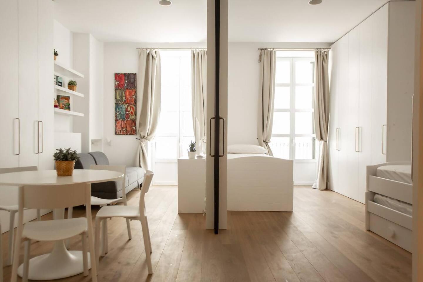Lovelyloft Rafael 3 *