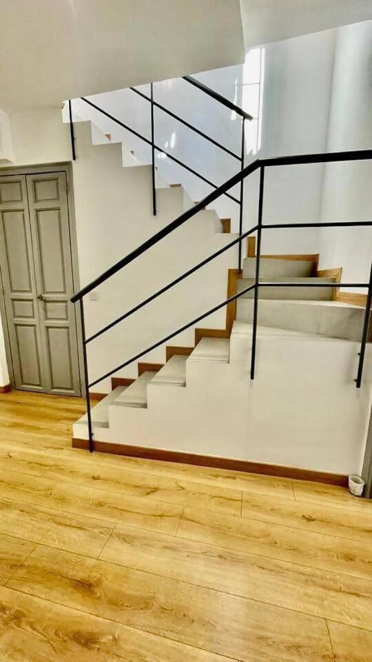 Huoneisto Lovelyloft Flores Atico *