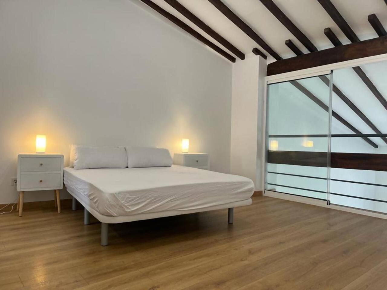 Lovelyloft Flores Atico Huoneisto Alicante
