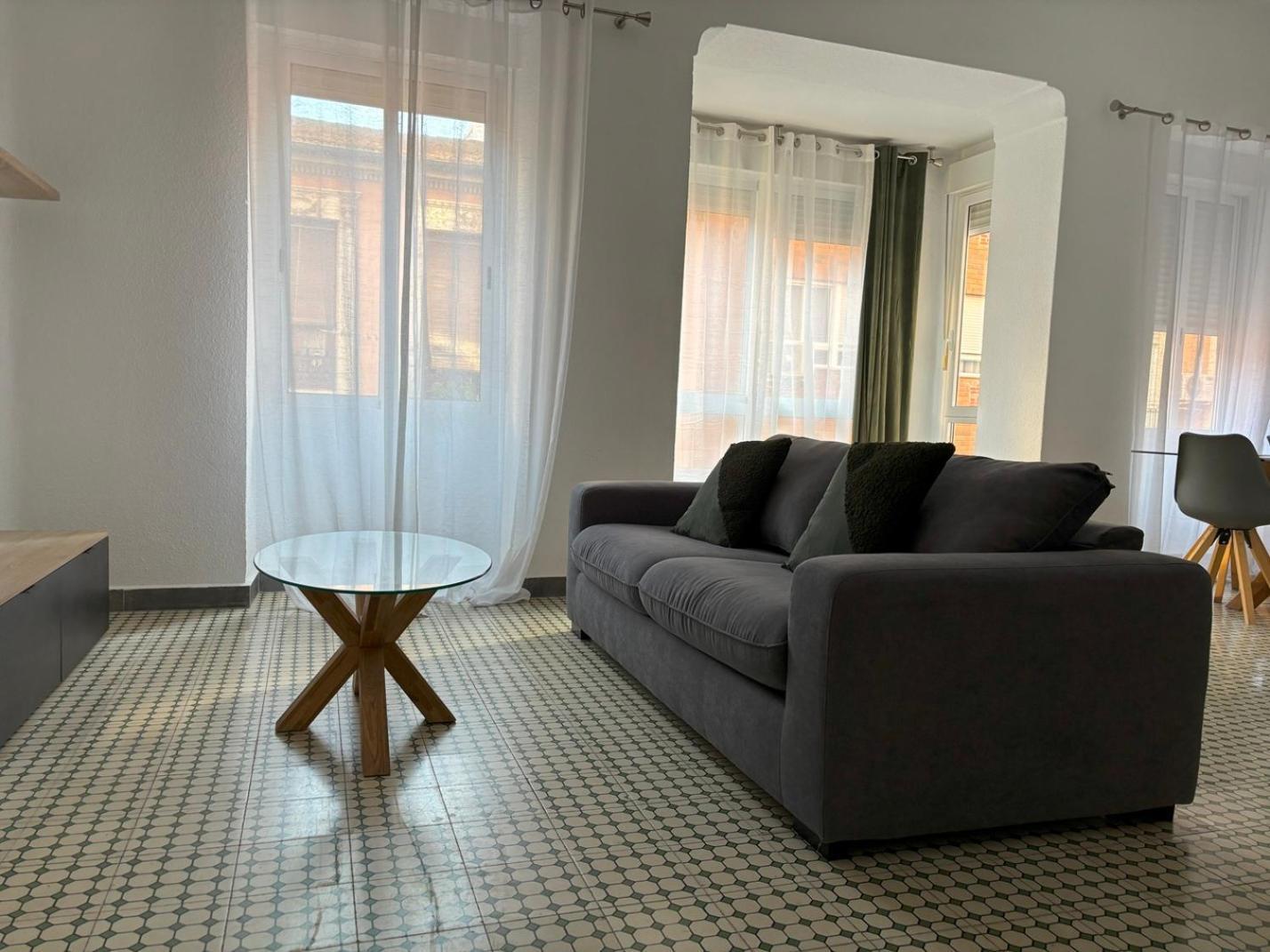 Beautiful In The Heart Of Apartment