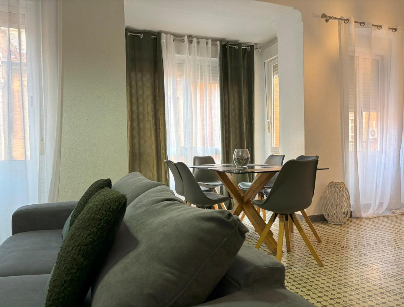 Beautiful In The Heart Of Apartment *