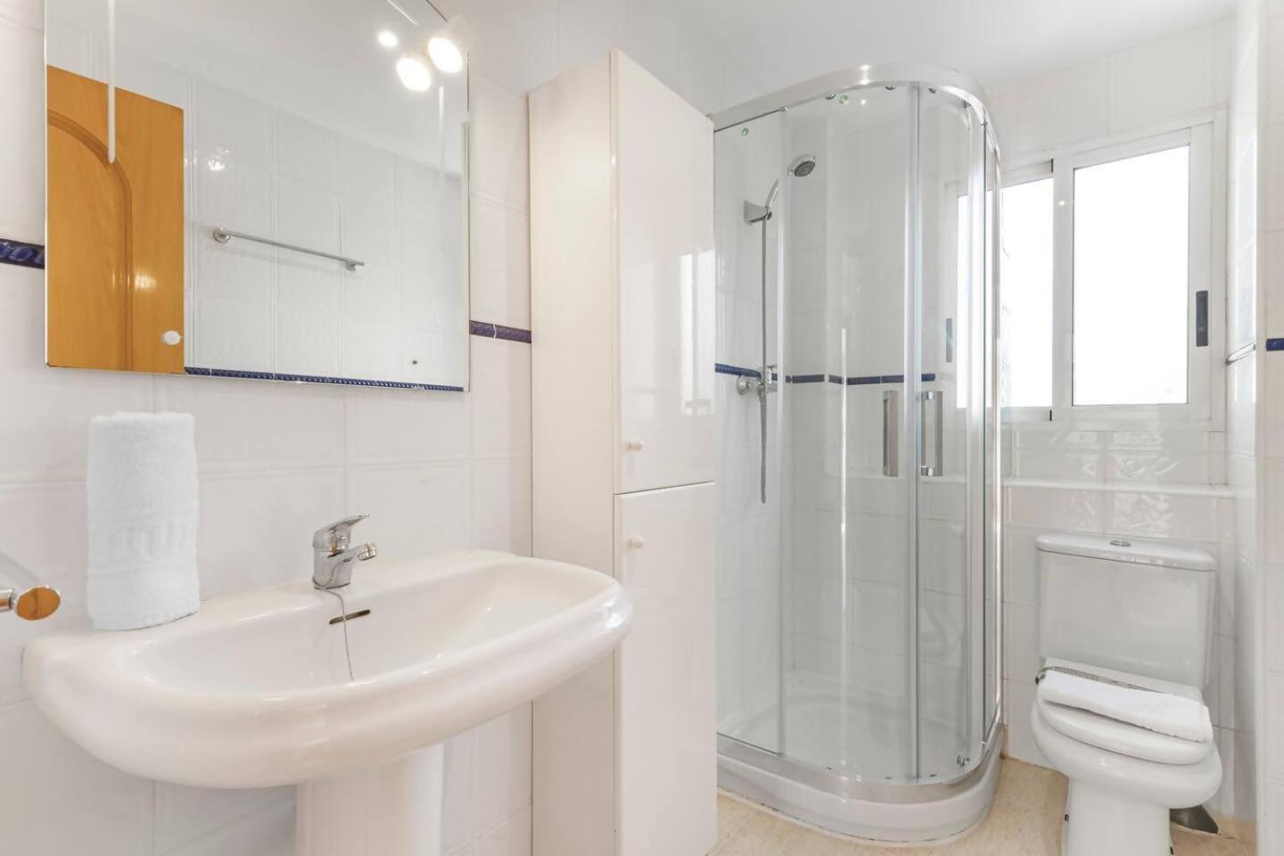 Lovelyloft Alfin Apartment