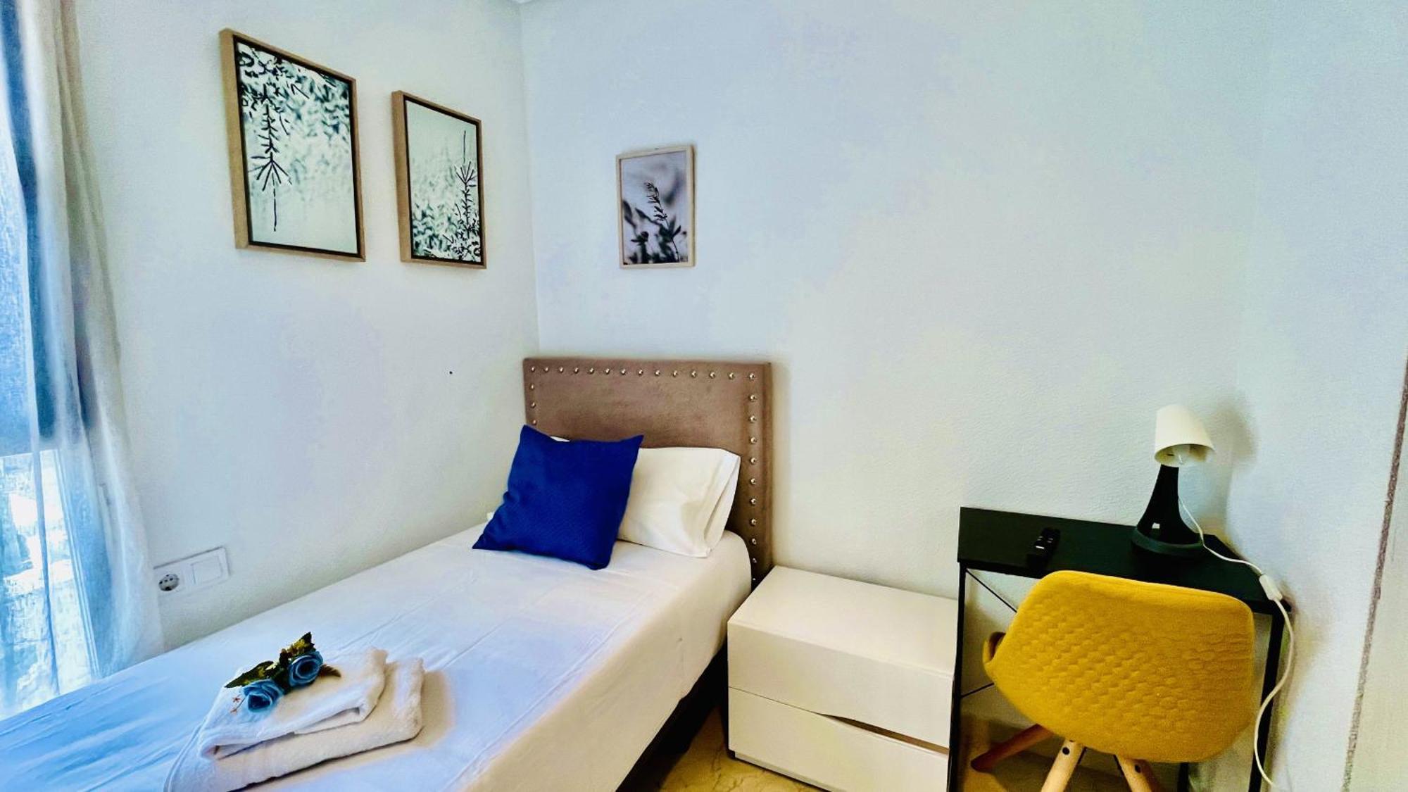 Blue 23a By Gloove * Alicante