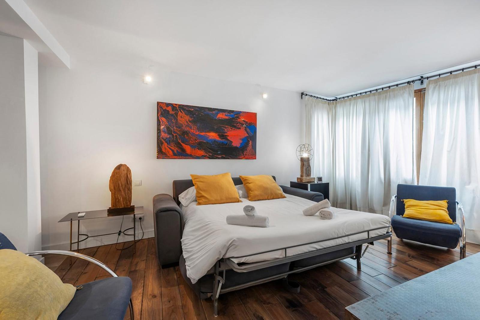 Appartement Design In Center Of With Ac