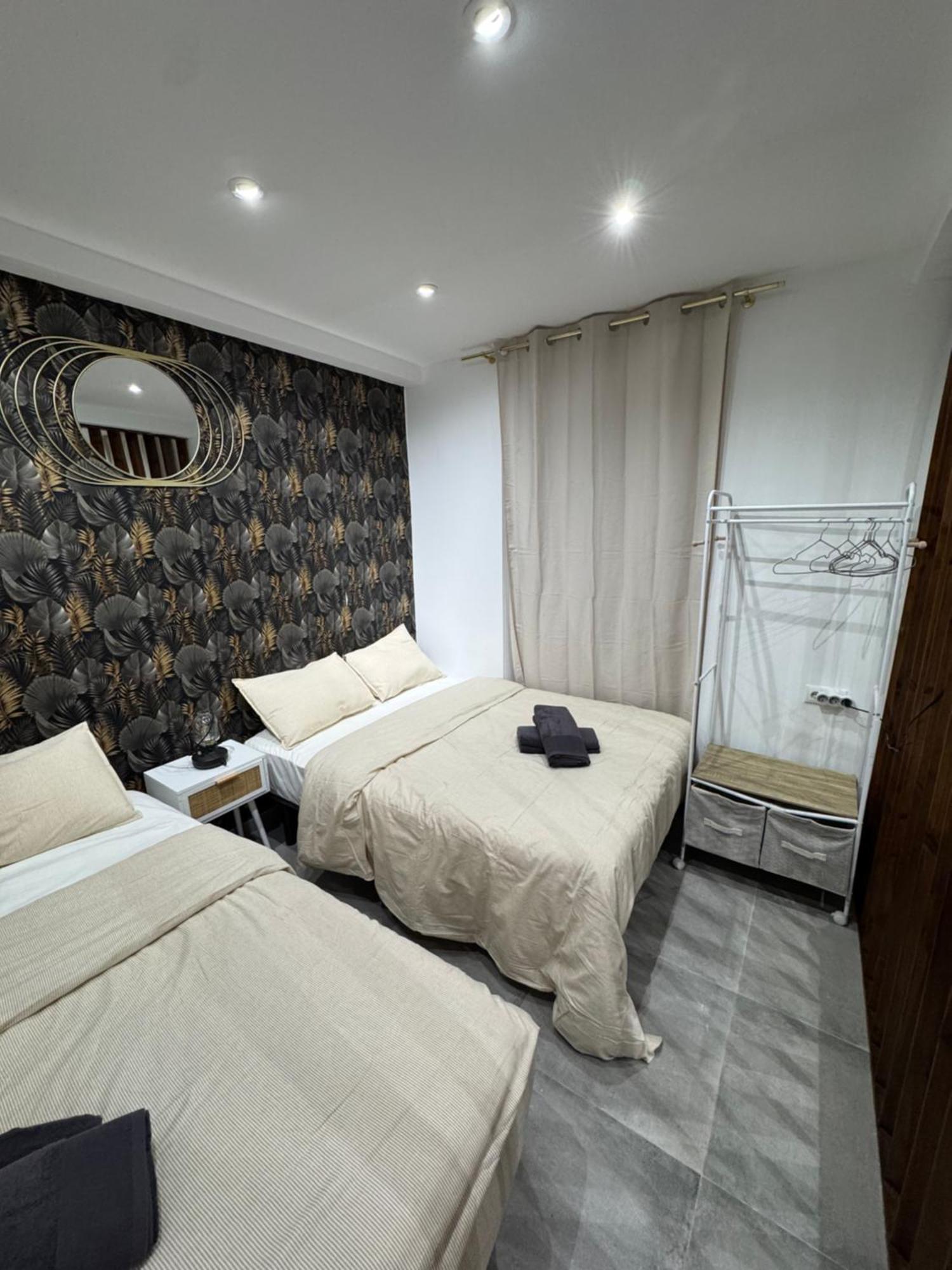 Appartement Centrum 8 *