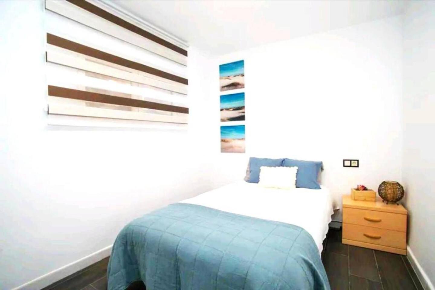 Apartment Stylish & Fully Furnished 3 Bedrooms Flat -4 Min Walk To Beautiful *