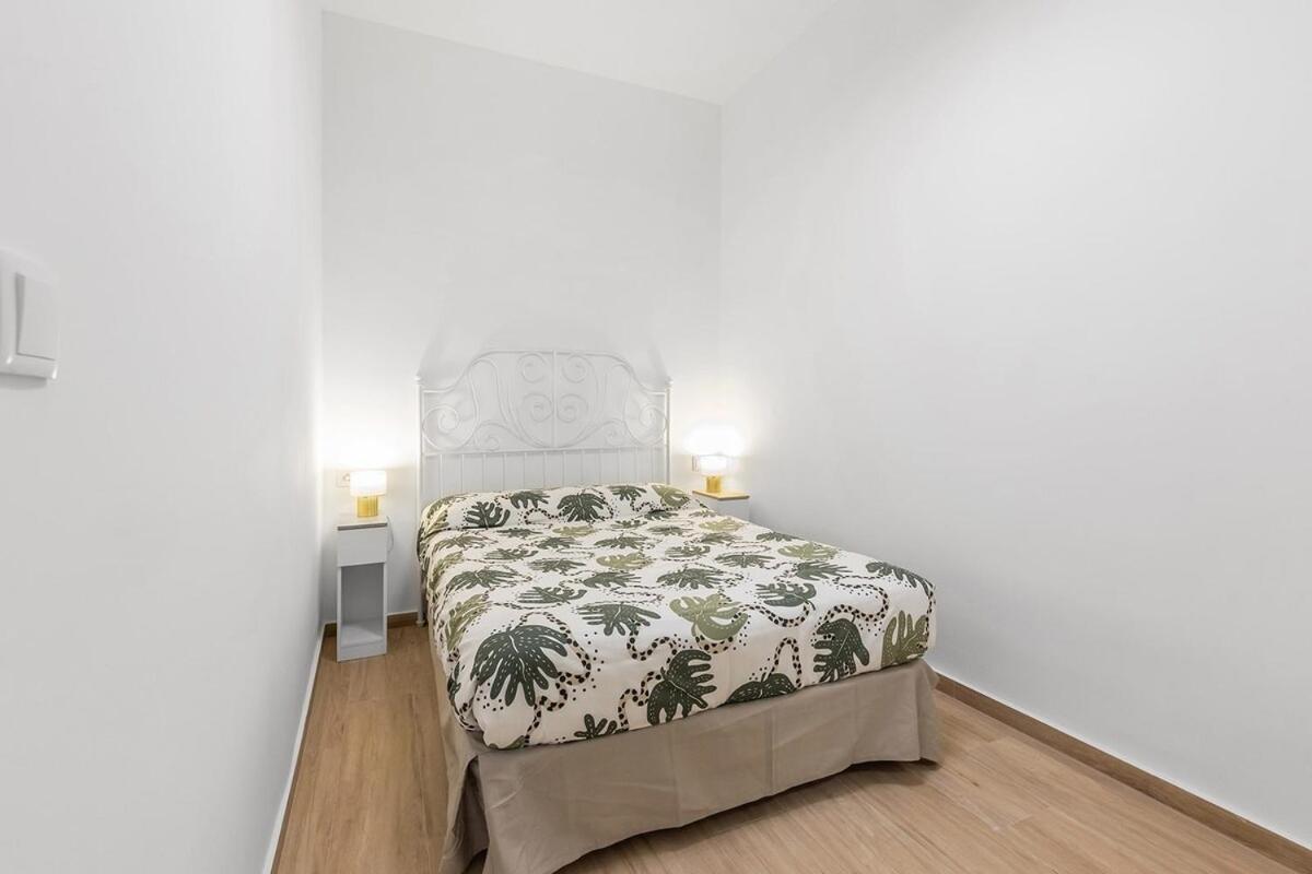 Urban Chic Oasis With Ac, Private Pool And Wifi Apartment