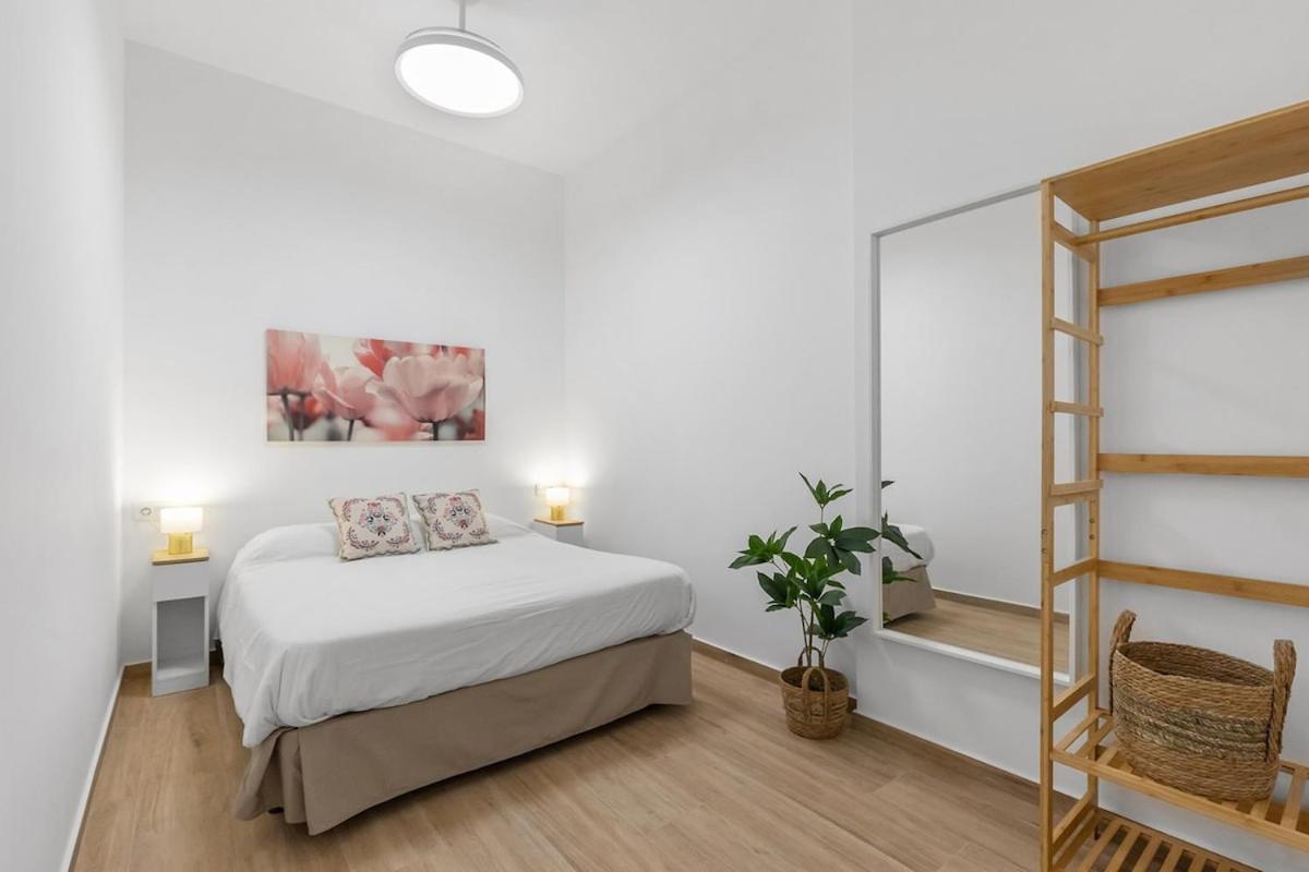 Urban Chic Oasis With Ac, Private Pool And Wifi Apartment *