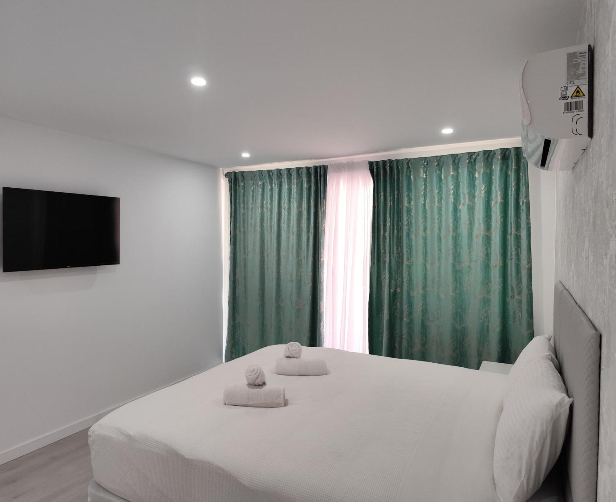 Mediterranean Platinum Apartamento *