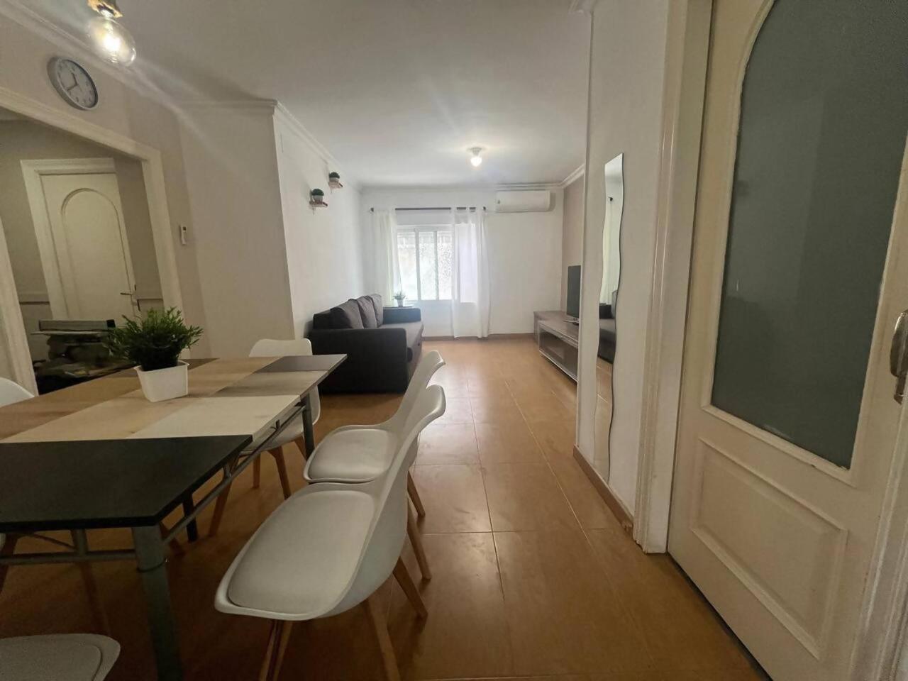 Lovelyloft Gran Via Apartment