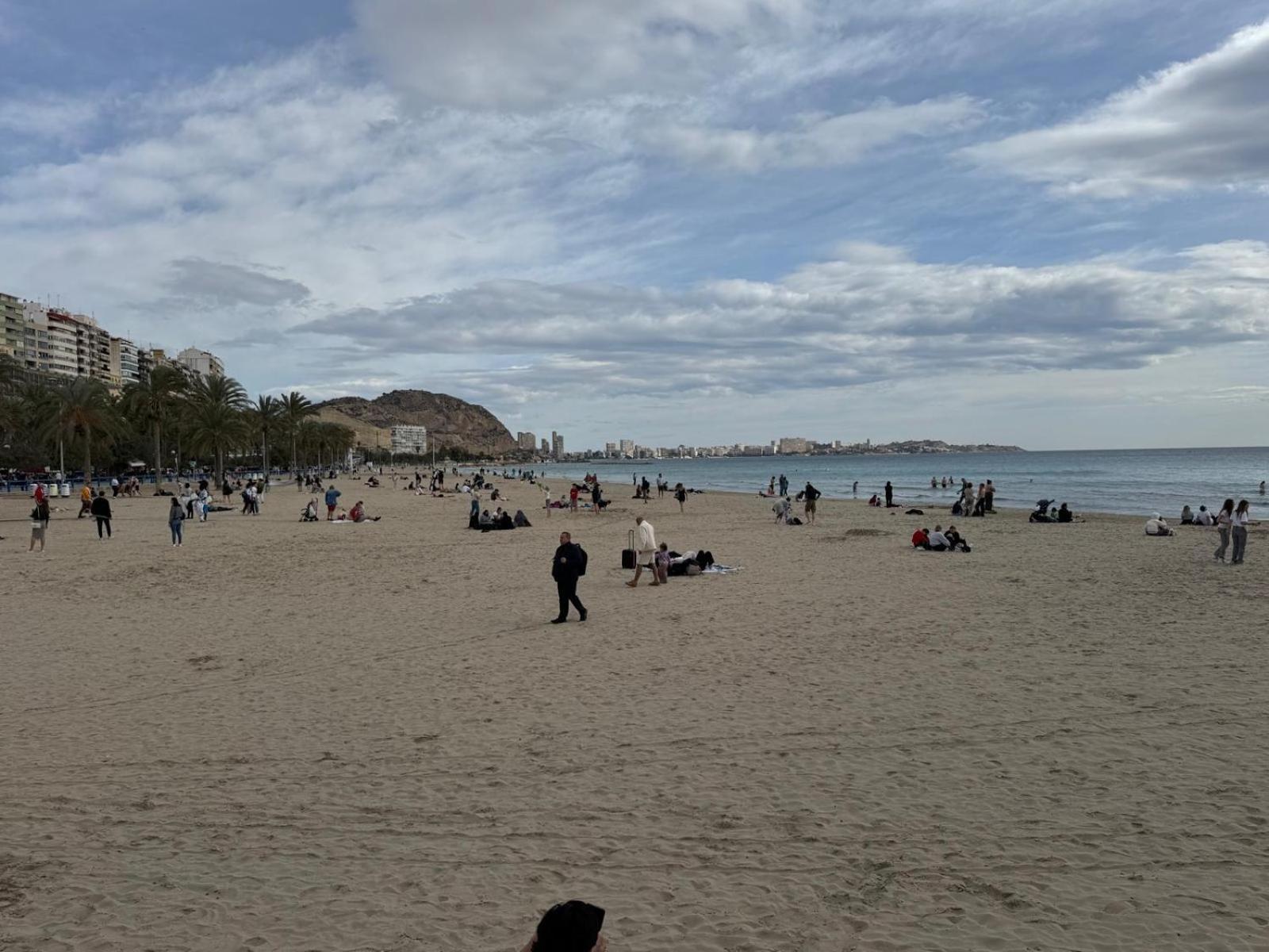 Playa Postiguet Apartment