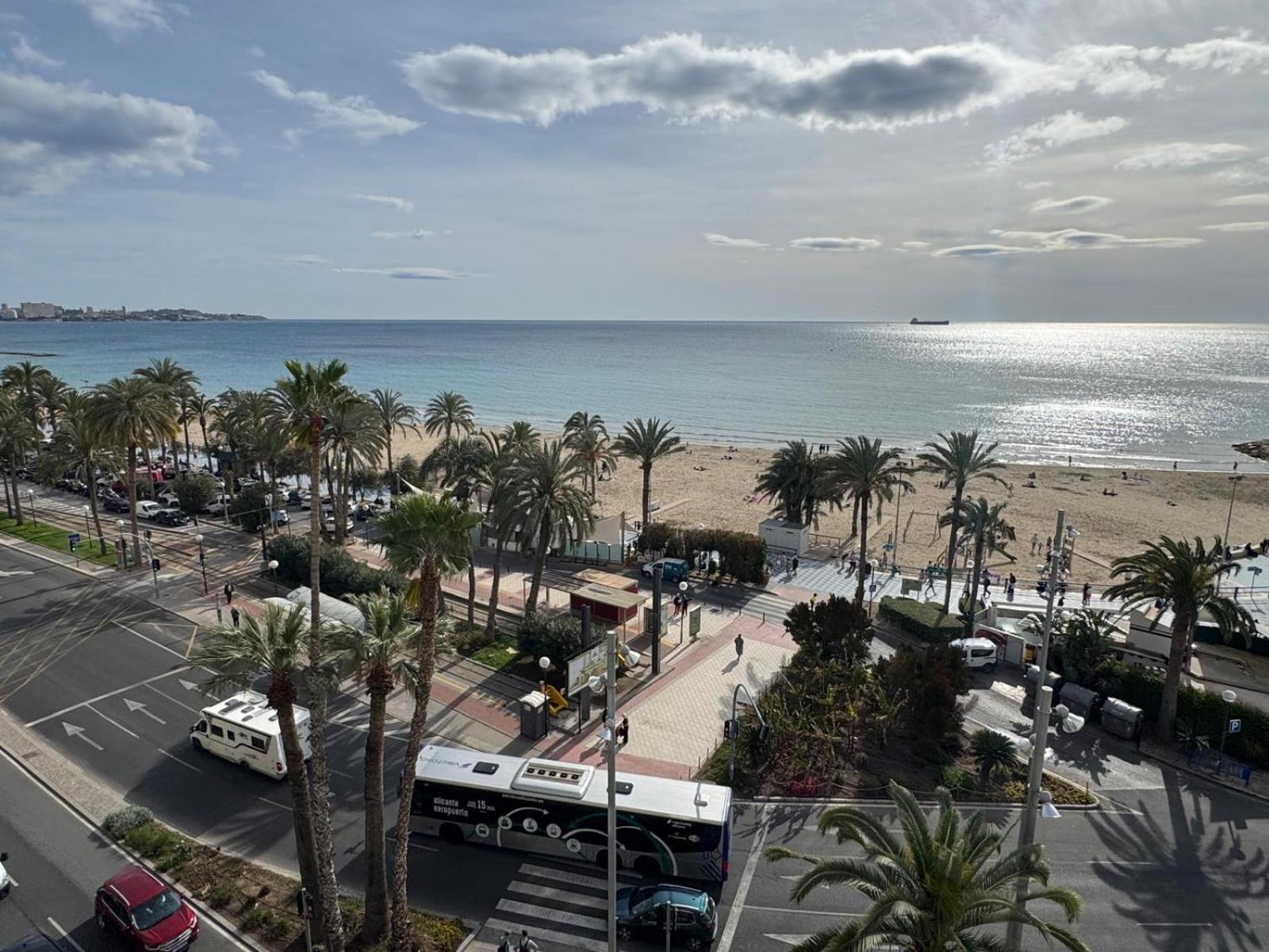 Playa Postiguet Apartment