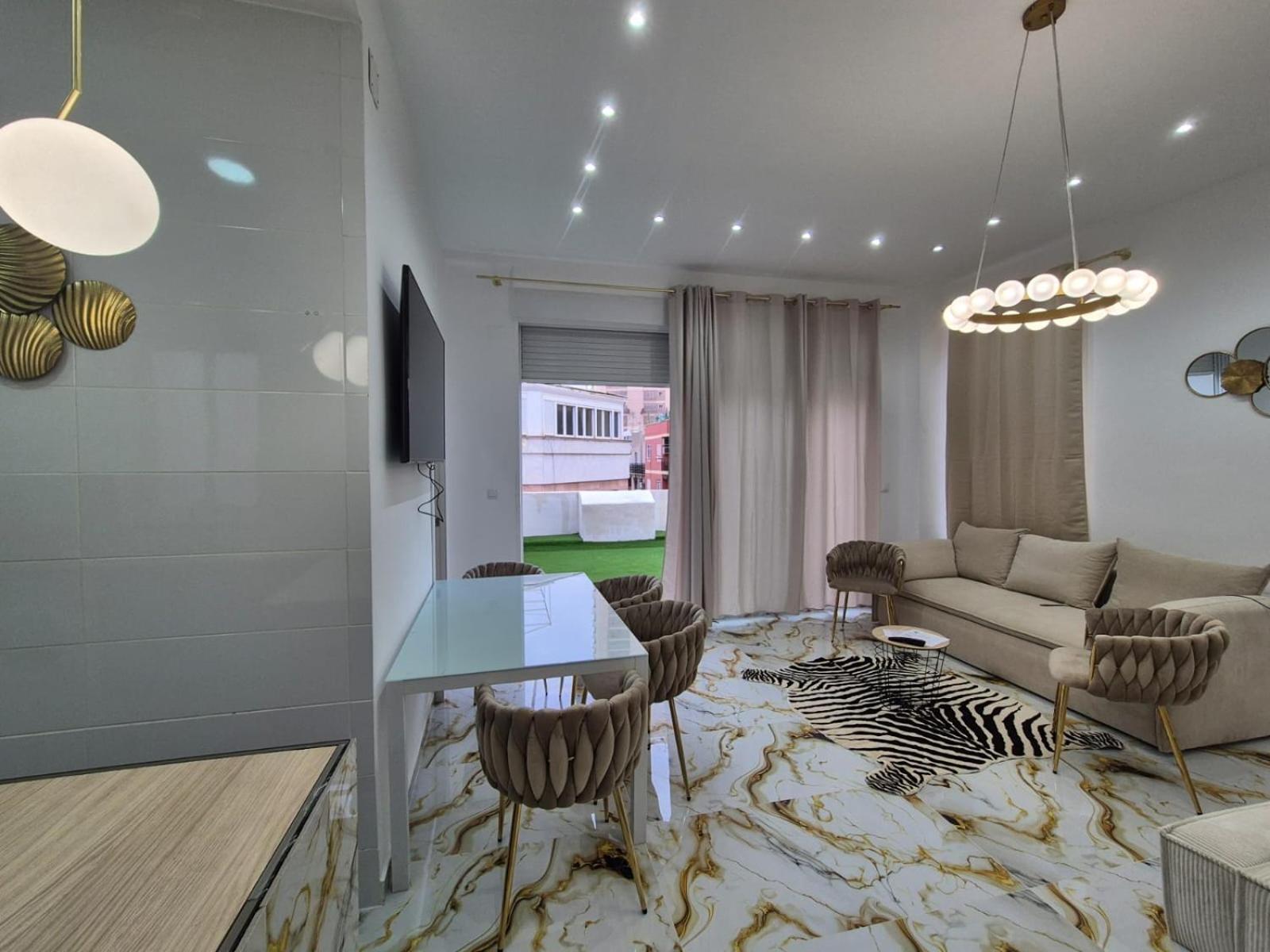 Apartment Downtown Alicante
