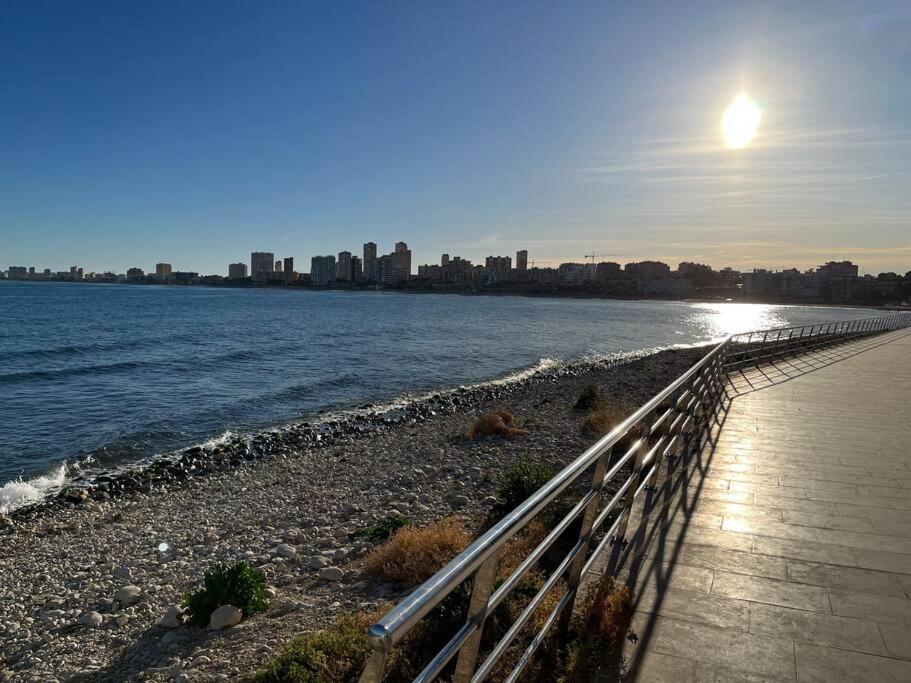 Residencial Salida Directa Al Mar. Grandes Vistas Apartment