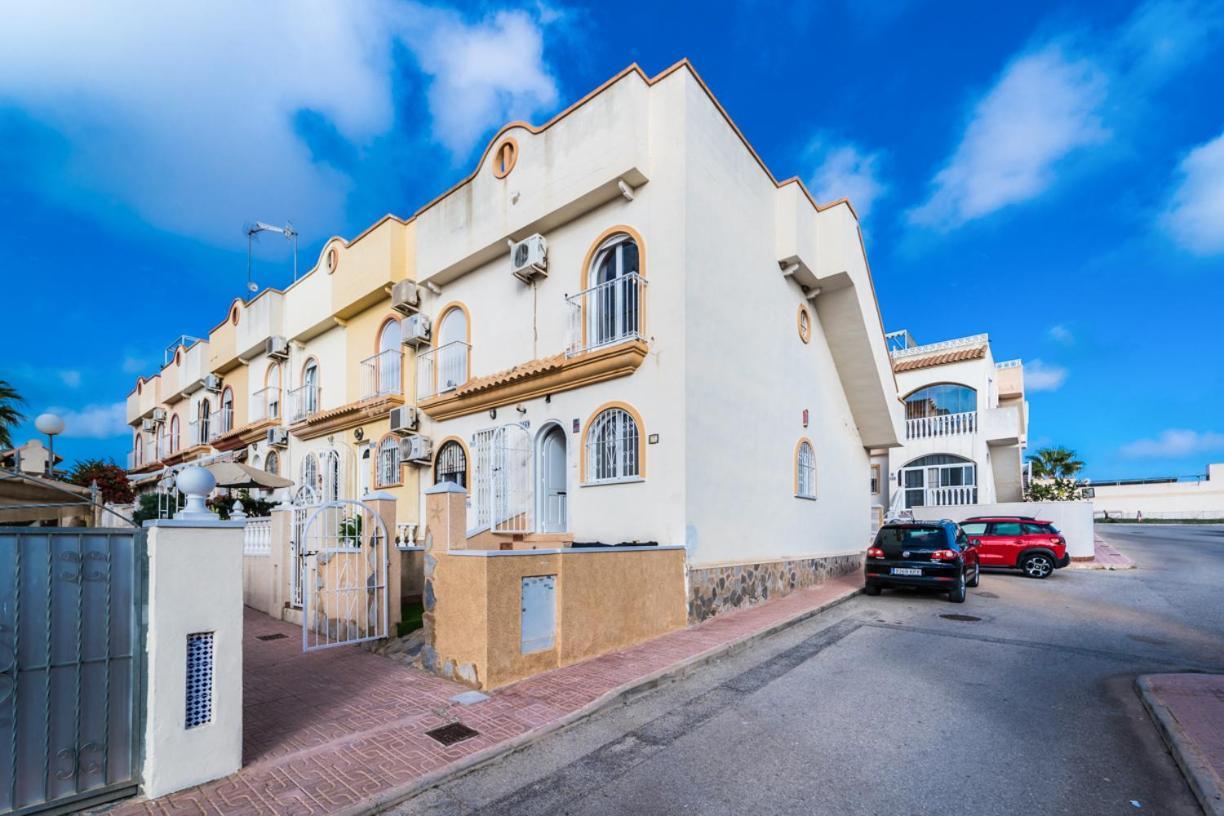 Holiday home Exclusive Townhouse - Rooftop, Garden & Stunning Views Alicante
