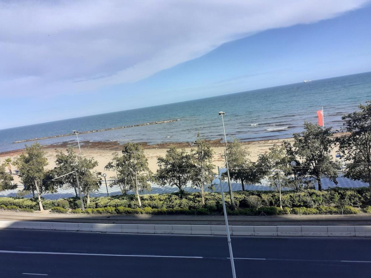 Privileged Setting Close To Plaza Mar 2 *