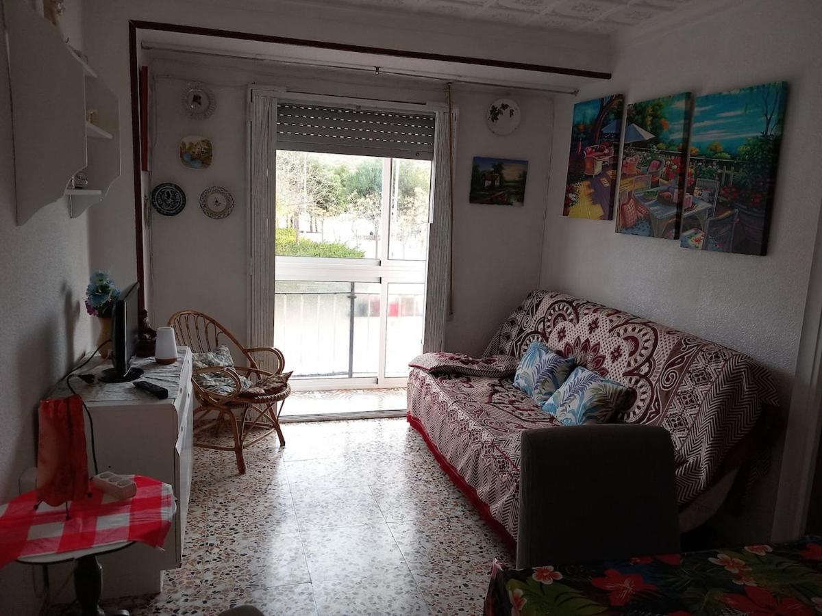 Privileged Setting Close To Plaza Mar 2