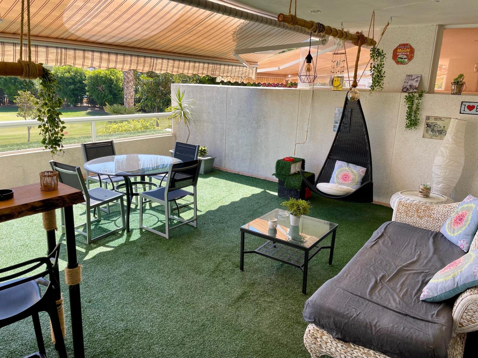 Large Relaxed Terrace, Golf Views Apartment Alicante