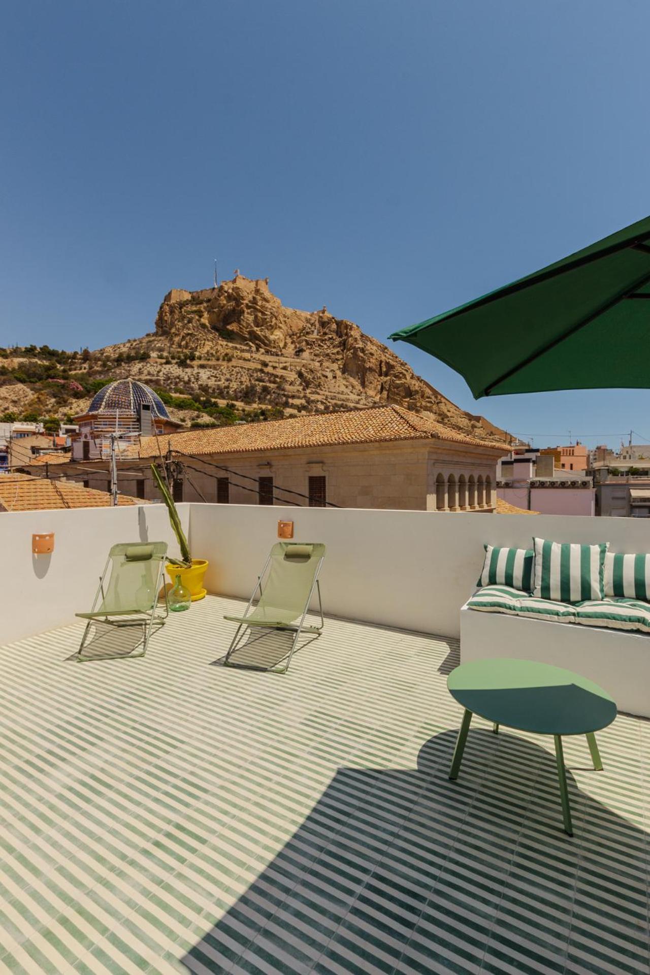 Penthouse With Breathtaking Views Of Heart Of Appartement