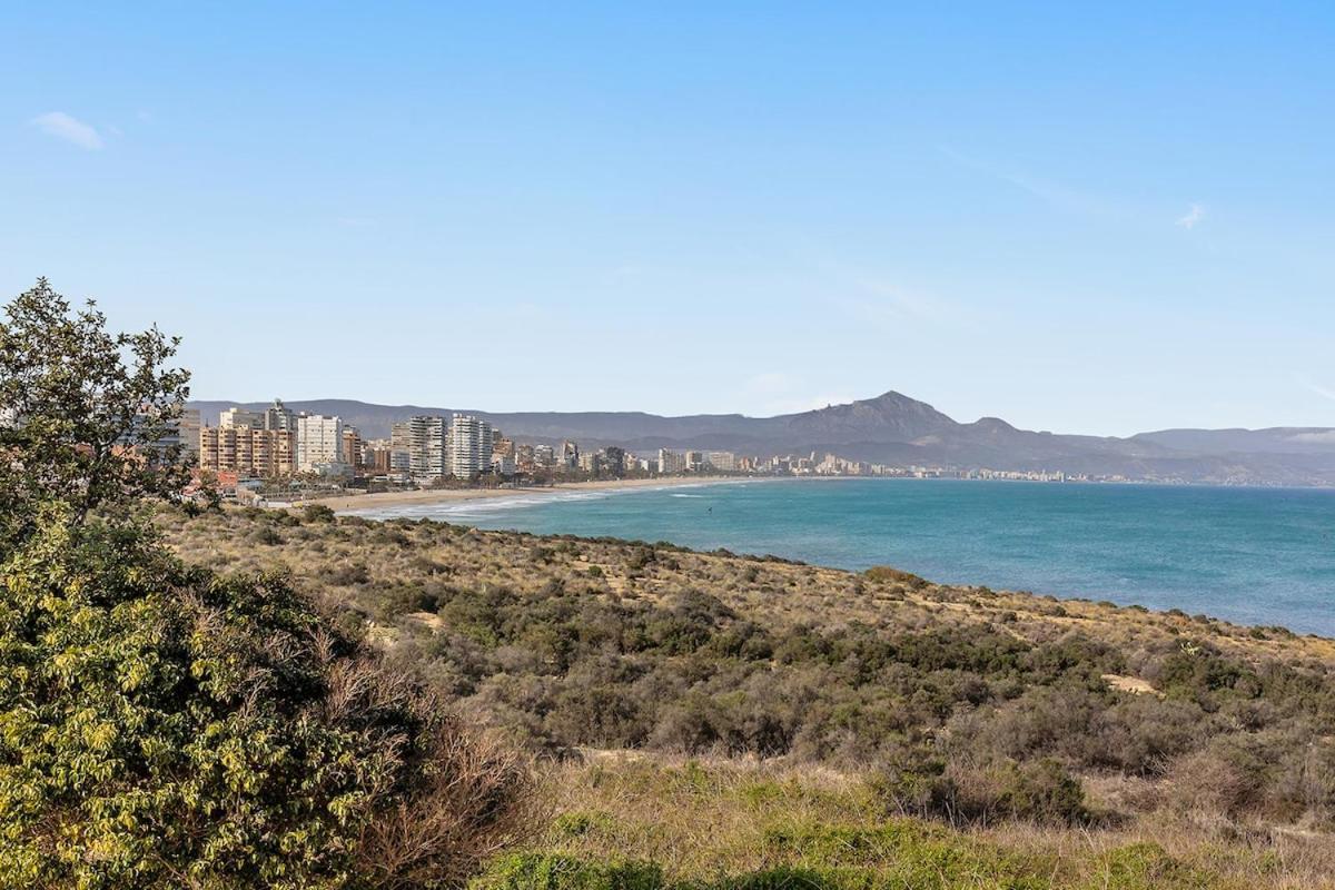 Apartment Paradise Retreat With Sea View & Ac Alicante