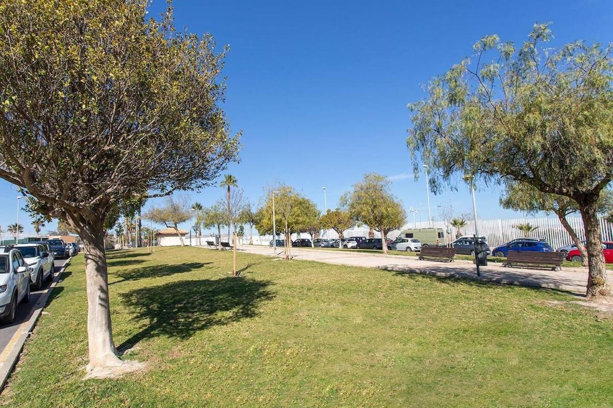 En Cerca Del Aeropuerto Apartamento