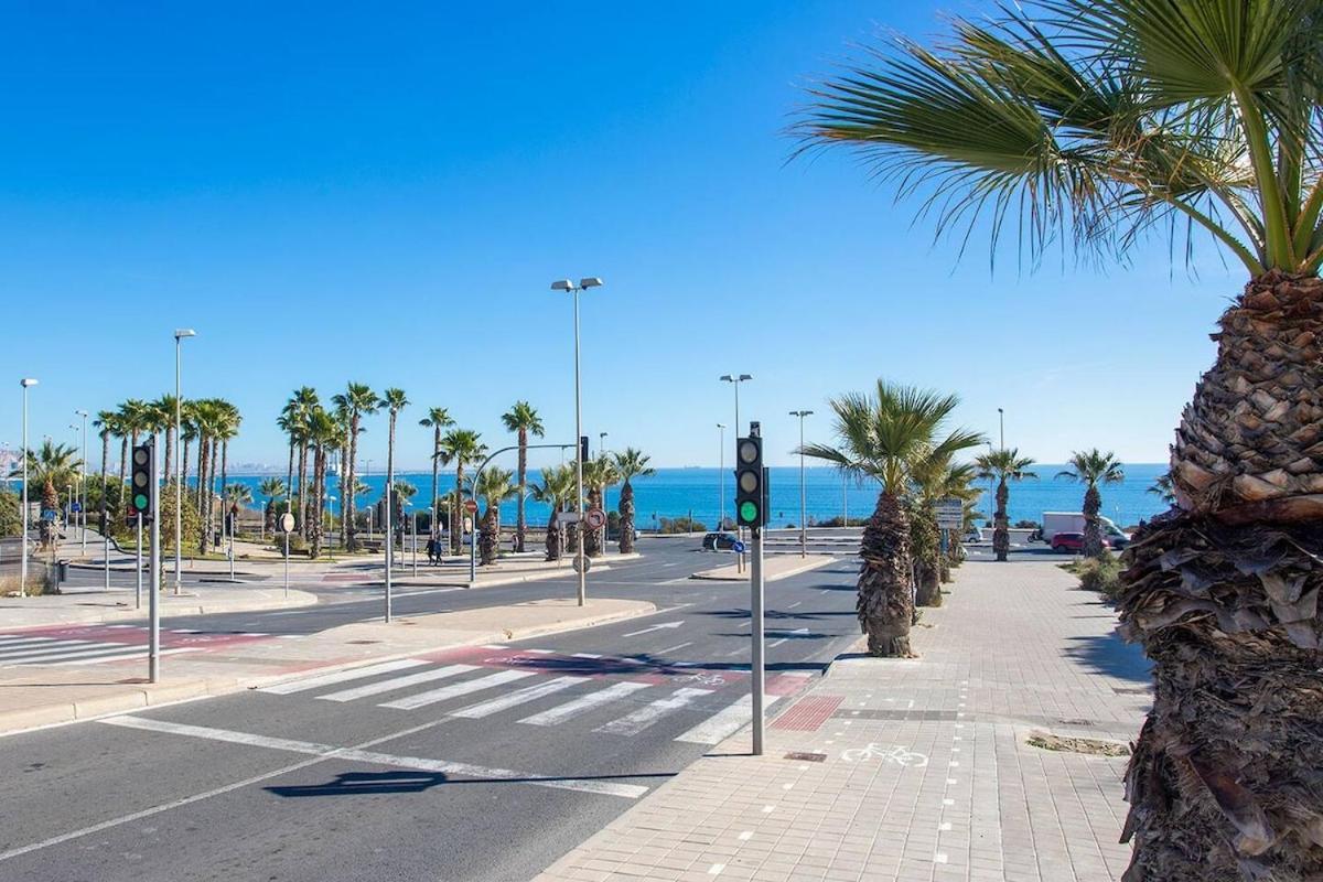 En Cerca Del Aeropuerto Apartamento