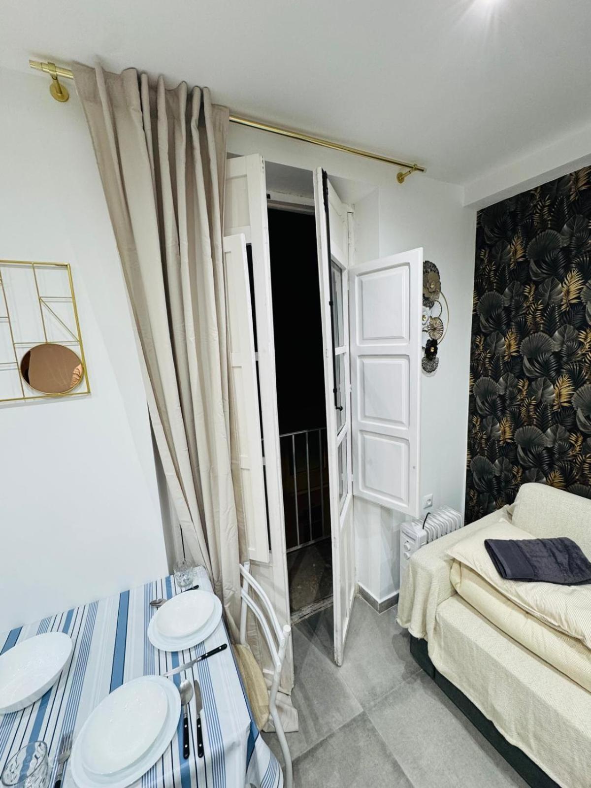 Appartement Centrum 8 *