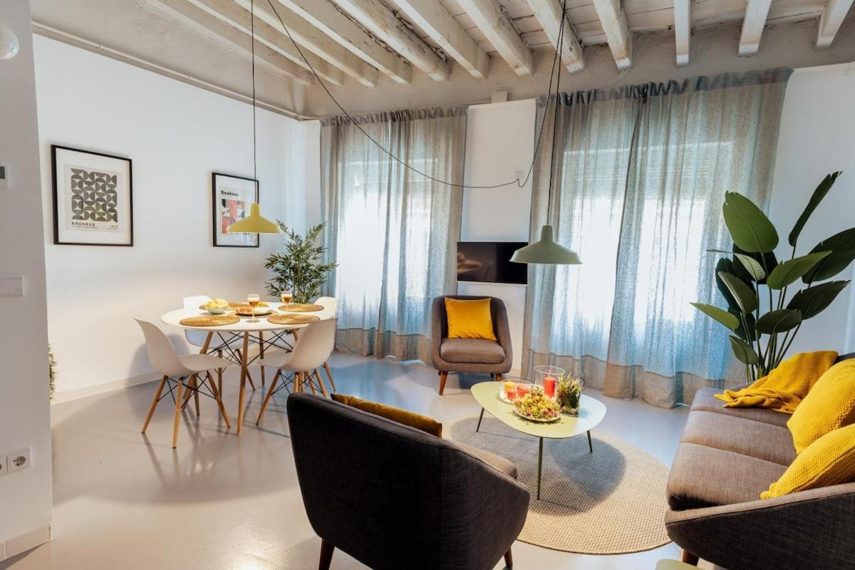 Moonkey Calle Mayor Apartment *