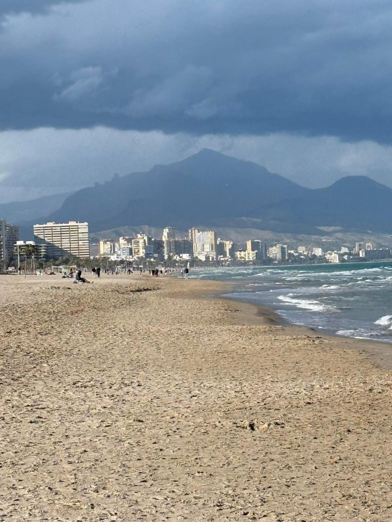 Huoneisto Velazquez San Juan Playa Alicante