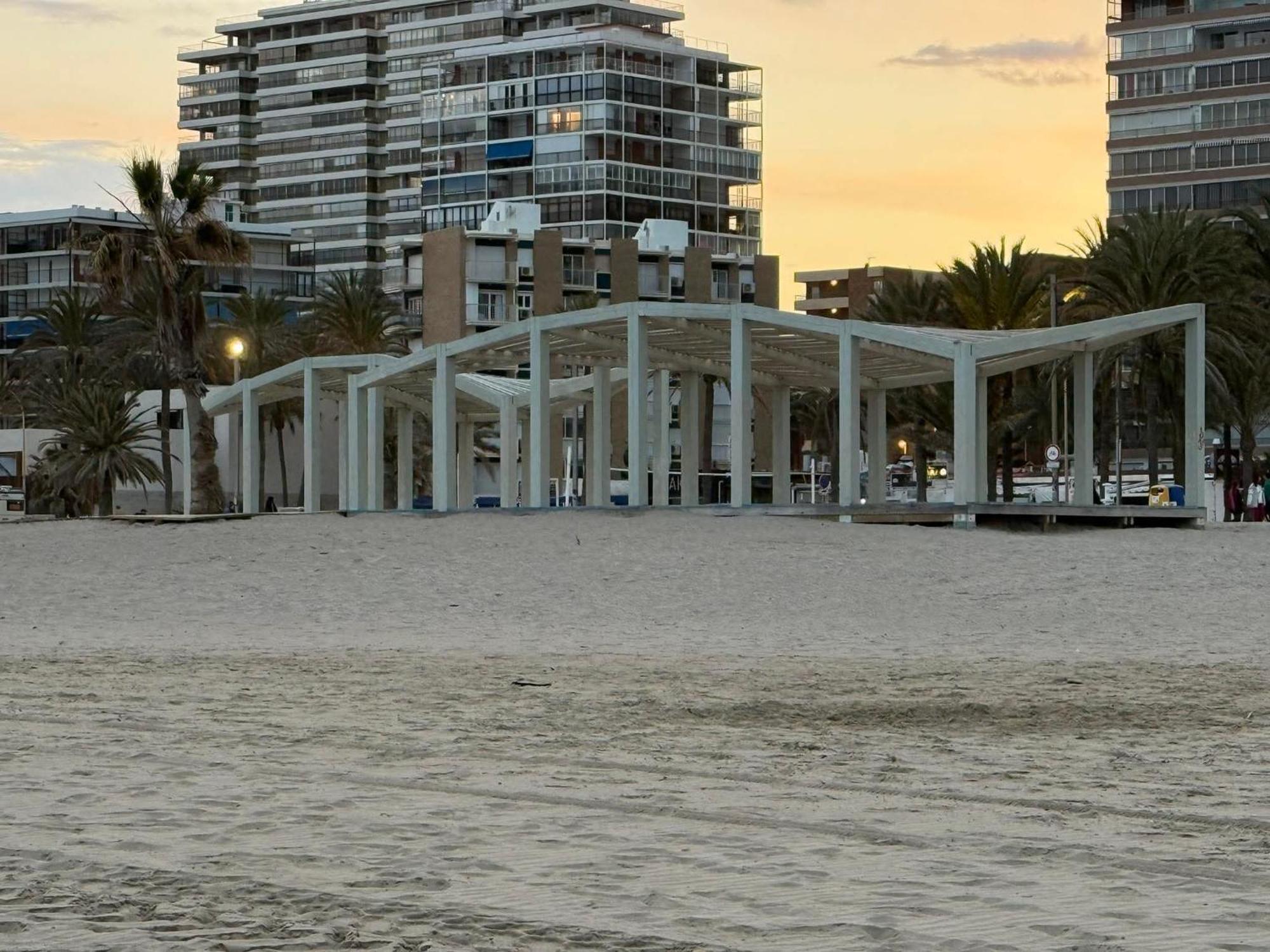 Velazquez San Juan Playa Huoneisto Alicante