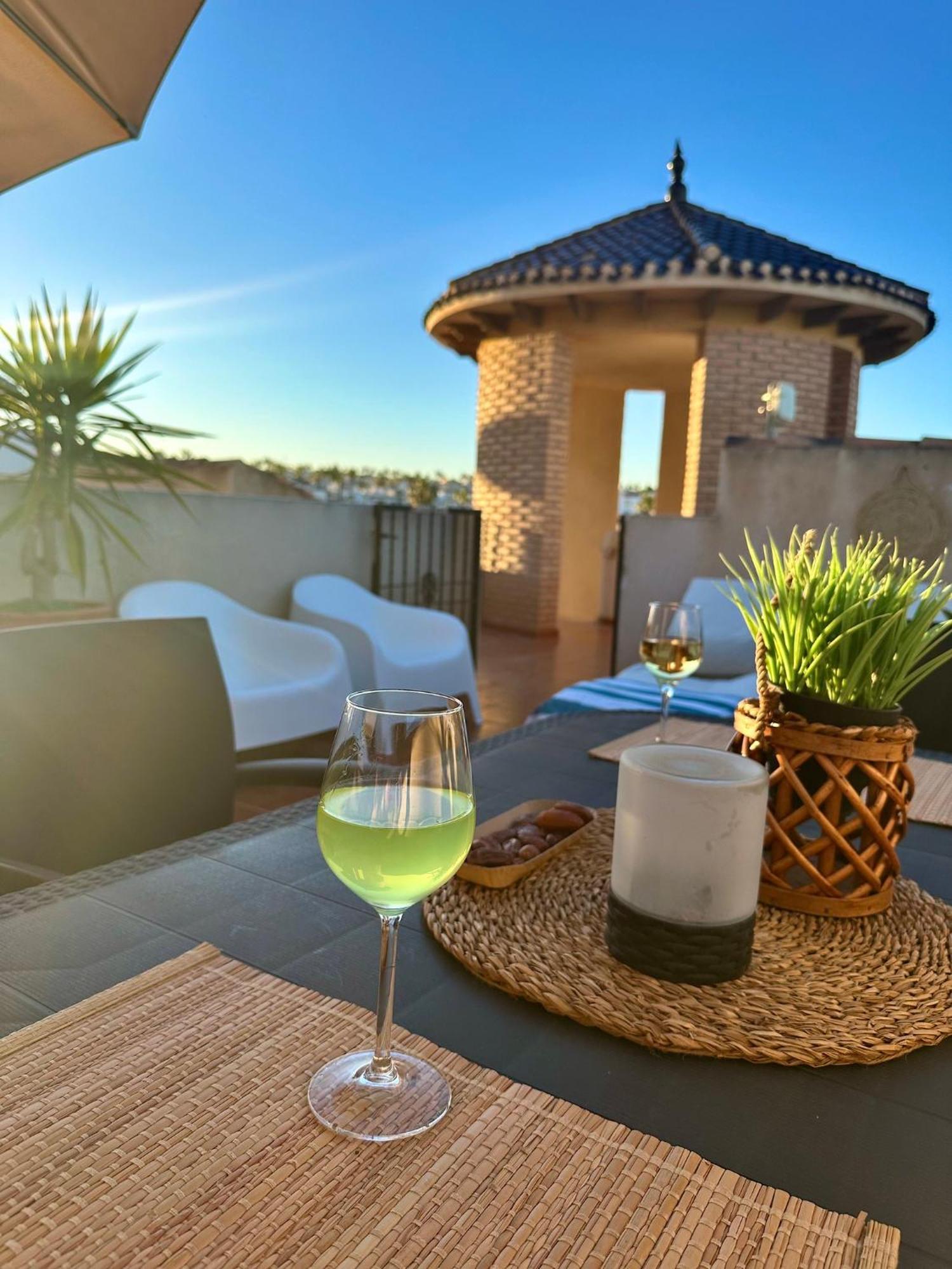 Casa Andres. Two Bed Penthouse Pool & Terrace * Alicante