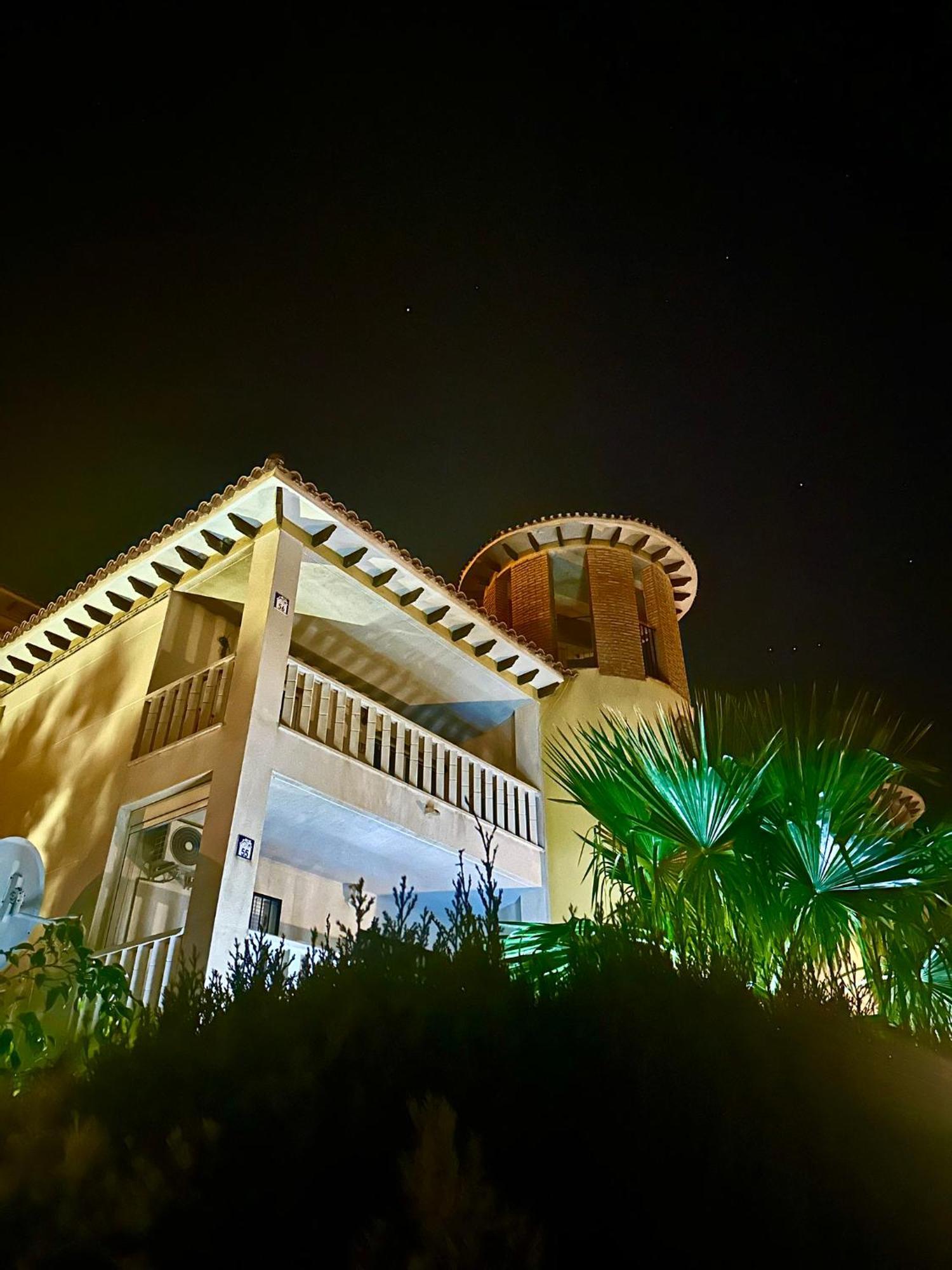 Casa Andres. Two Bed Penthouse Pool & Terrace Apartment *