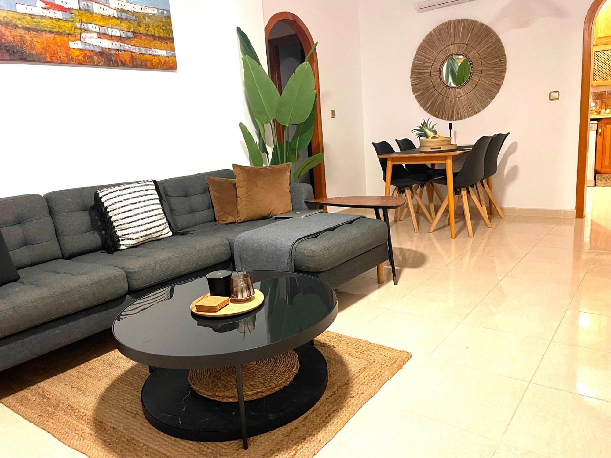 Casa Andres. Two Bed Penthouse Pool & Terrace Apartment