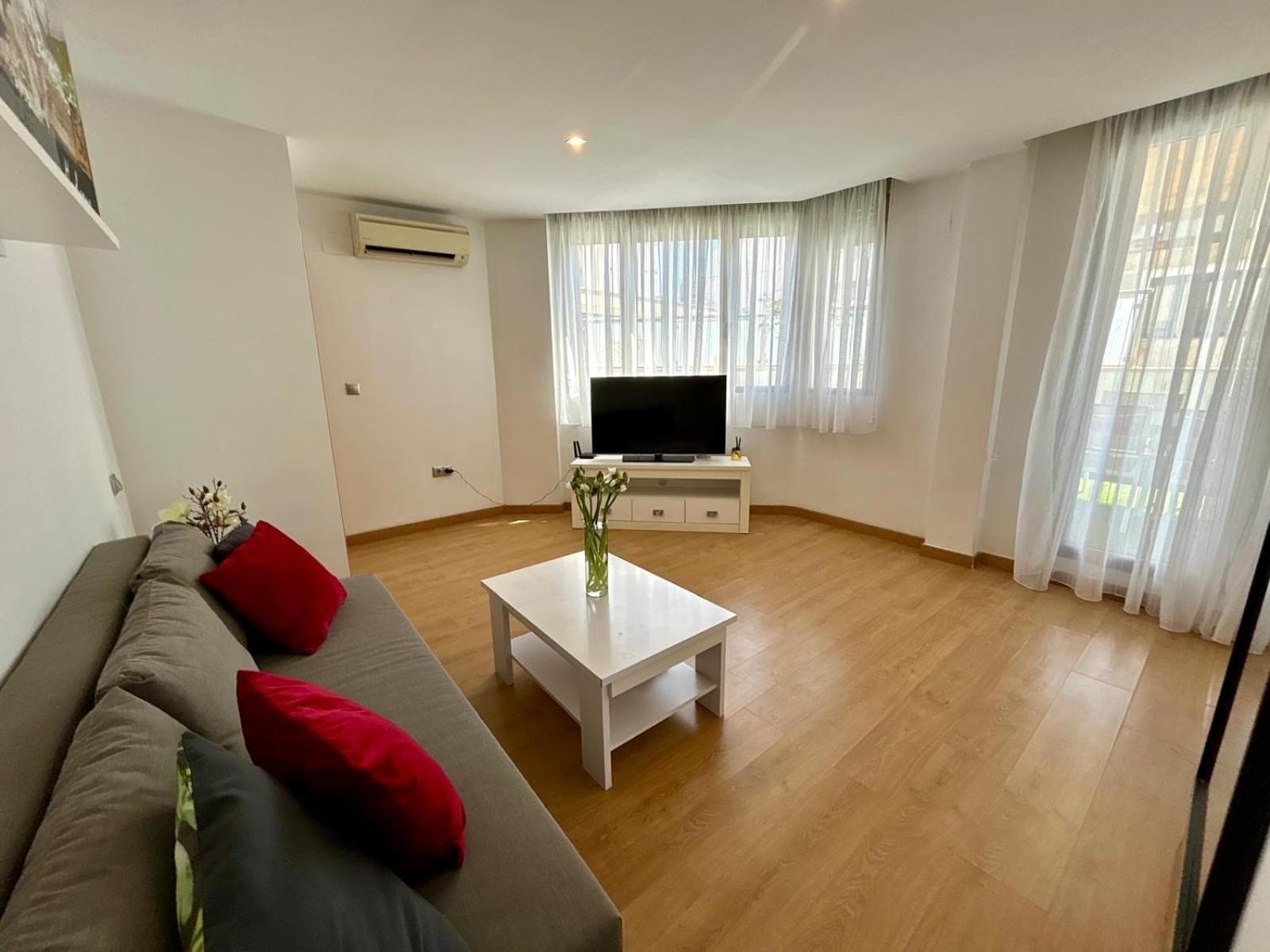 2 Big Terraces Penthouse Center Apartment