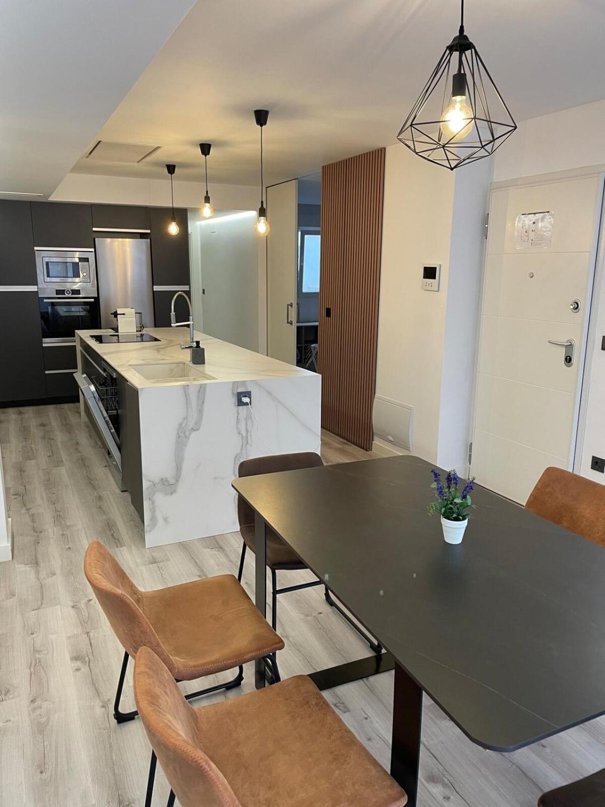 2 Apartamento *