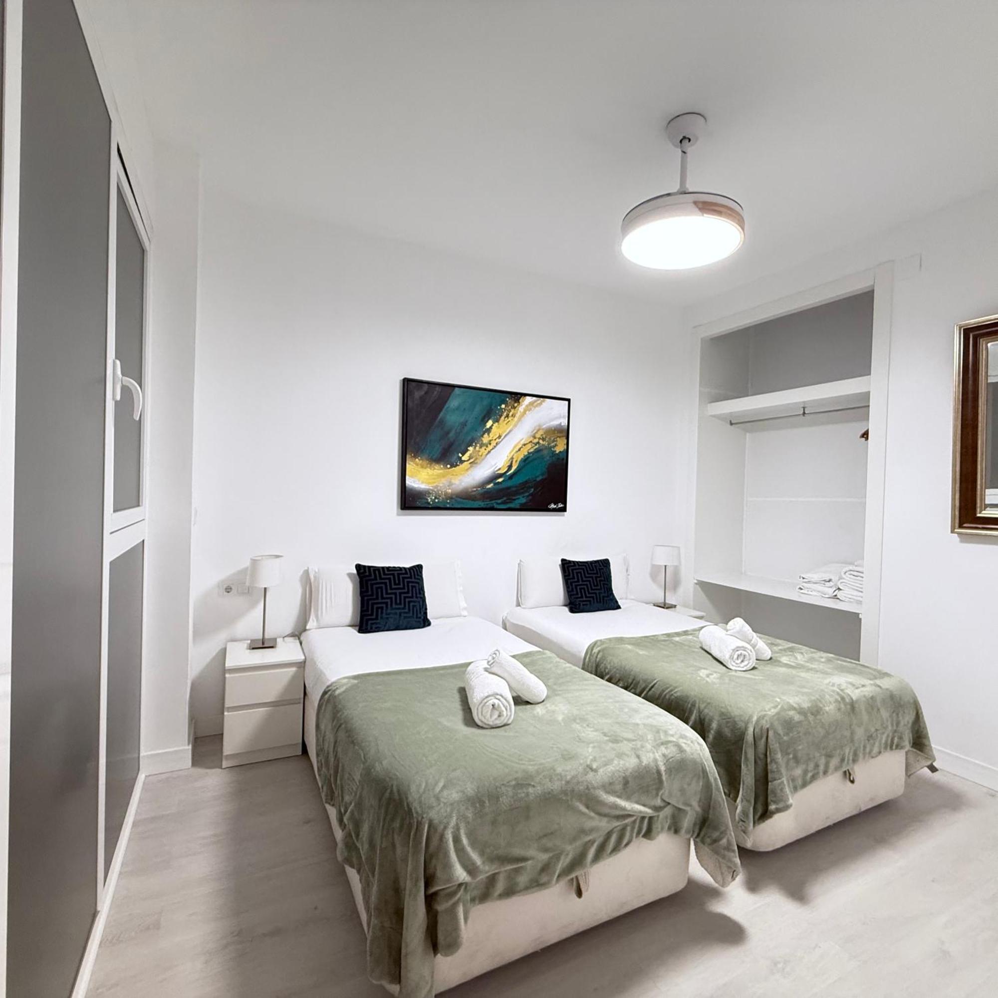 Postiguet By United Renters