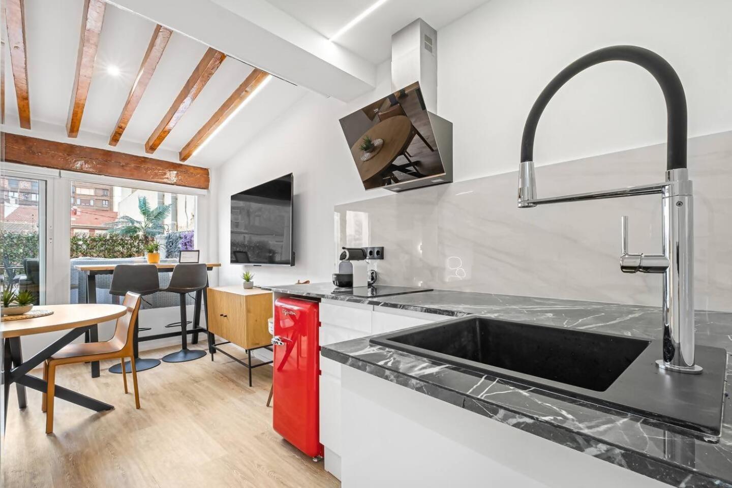 Lovelylofts Cathedral Penthouse Apartment
