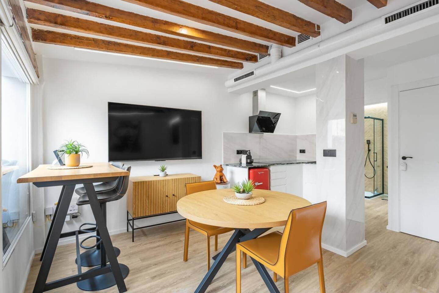Lovelylofts Cathedral Penthouse *