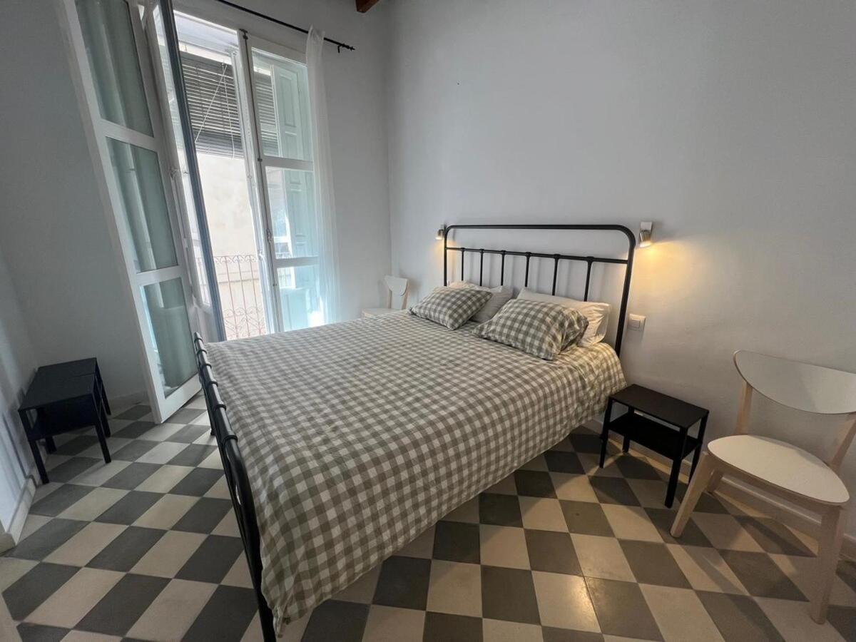 Stunning In Old Town, Centre & Apartment Alicante