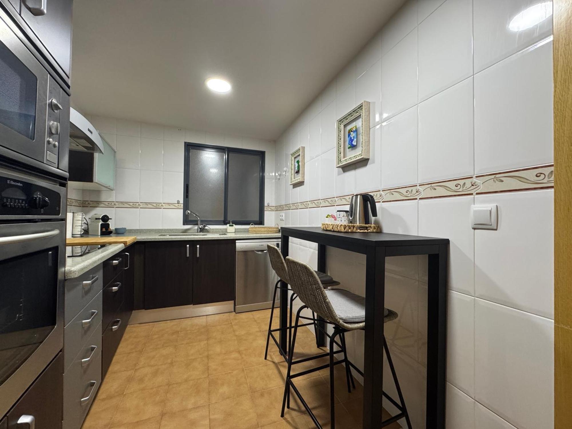 Wonderful Next To The Hall Alicante