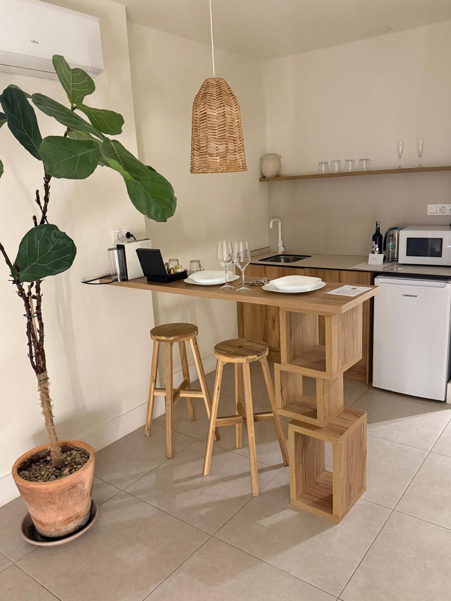 Reina Victoria Velazquez Apartment *