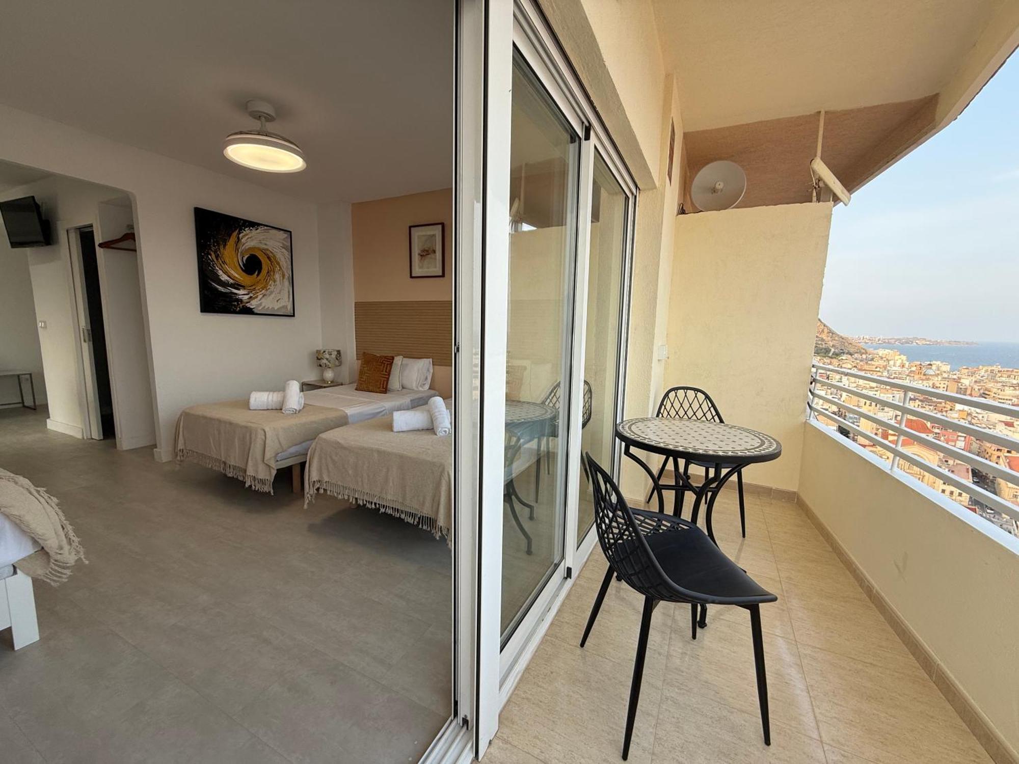 Riscal 19 By United Renters Apartment *