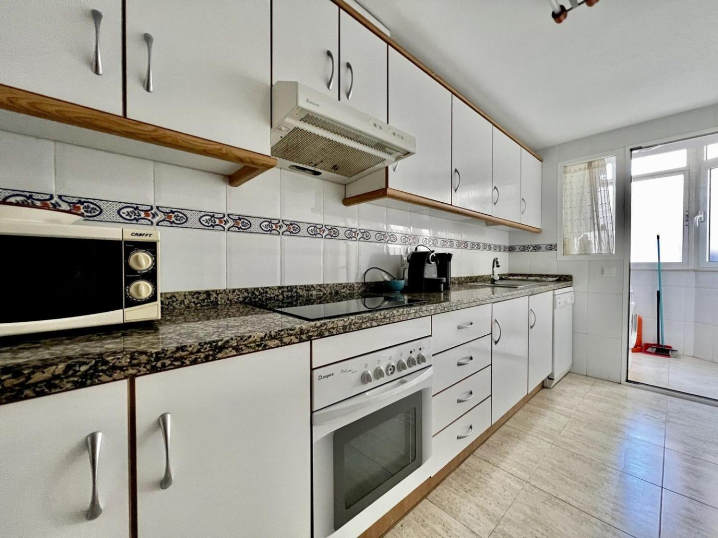 Spacious Near Plaza America