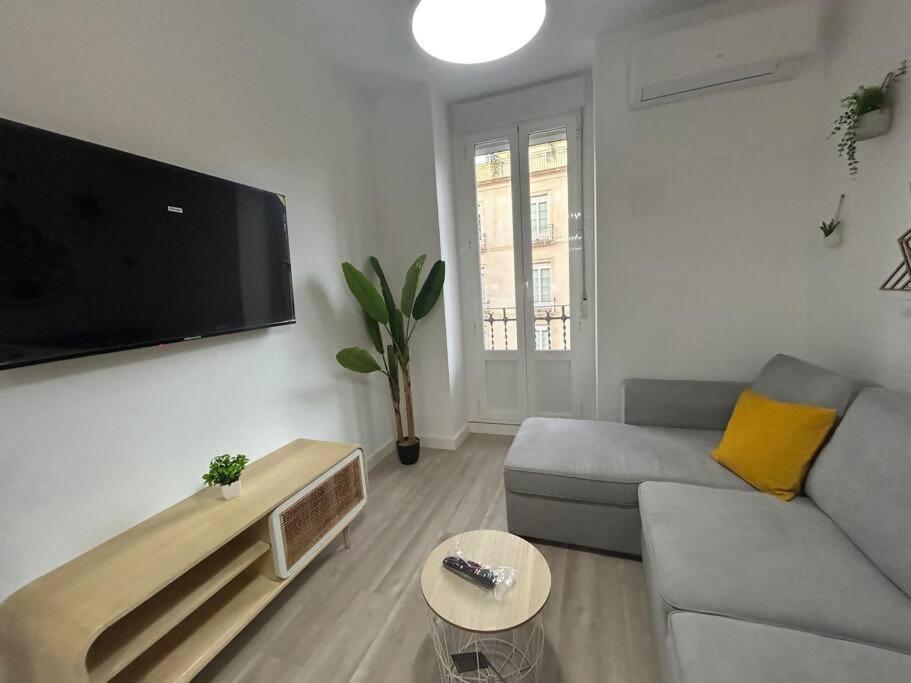 Santa Faz Aire Acondicionado En 3 Bedrooms *