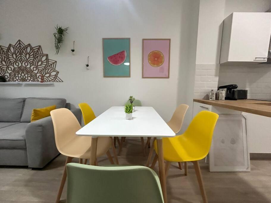 Santa Faz Aire Acondicionado En 3 Bedrooms Apartamento *