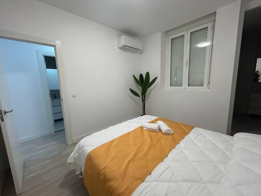 Santa Faz Aire Acondicionado En 3 Bedrooms Apartamento