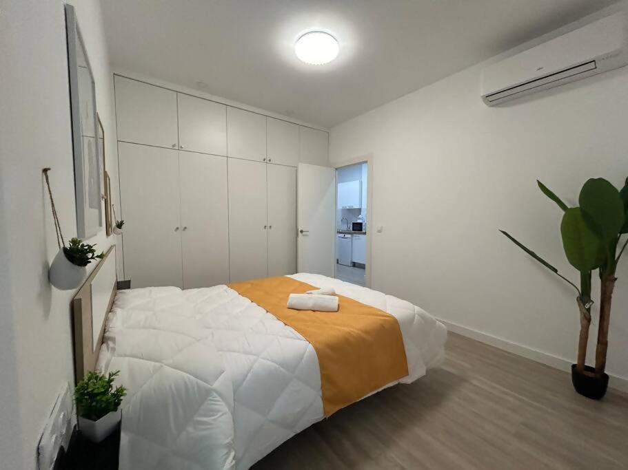 Santa Faz Aire Acondicionado En 3 Bedrooms *